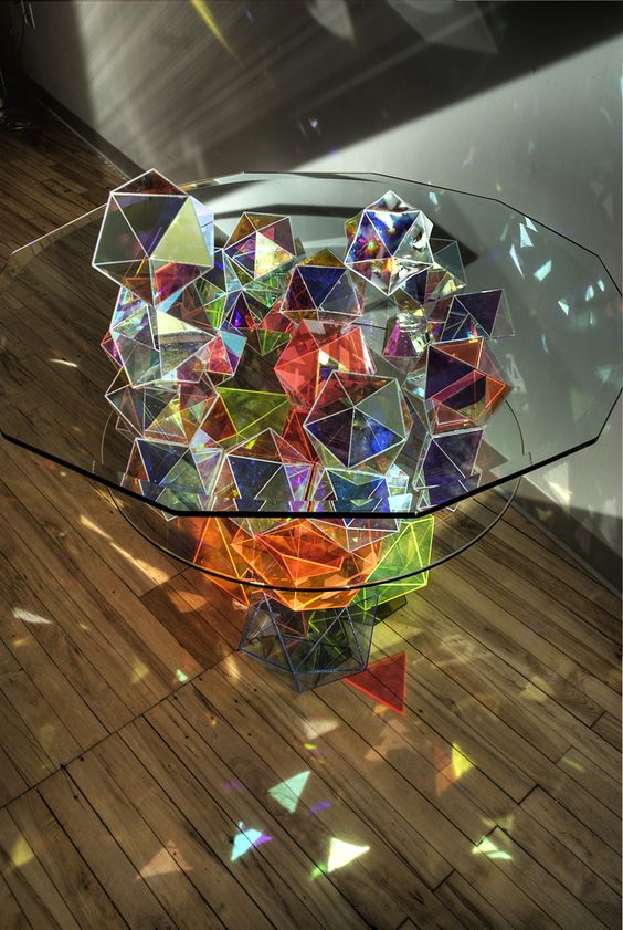 Стеклянные столы Sparkle Geometric Table от Джона Фостера